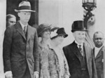Free Picture of Lindbergh and Mother With President and Mrs Coolidge
