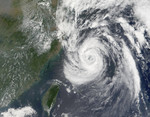 Free Picture of Typhoon Nari Approaches China