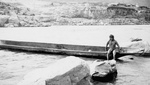 Free Picture of Celilo Native With Canoe