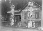 Free Picture of Two Totem Poles