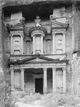Free Picture of el-Kazne, The Treasury, in Petra