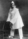 Free Picture of Enrico Caruso as a Clown in Pagliacci