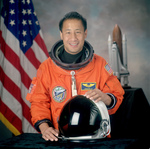 Free Picture of Astronaut Edward Tsang Lu