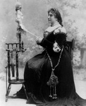 Free Picture of Dame Nellie Melba at Spinning Wheel