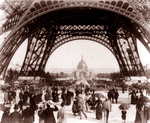 Free Picture of Central Dome and Eiffel Tower