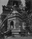 Free Picture of Pavilion Perusson by the Eiffel