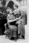 Free Picture of Anne Sullivan Macy and Helen Keller