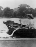 Free Picture of Helen Keller With a Swan